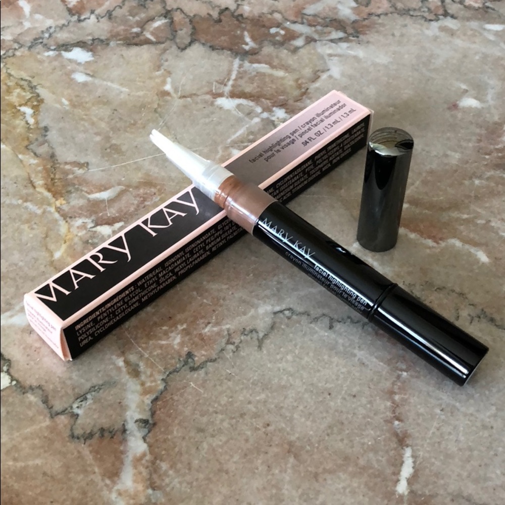 NIB Mary Kay Shade 4 Facial Highlighting Pen